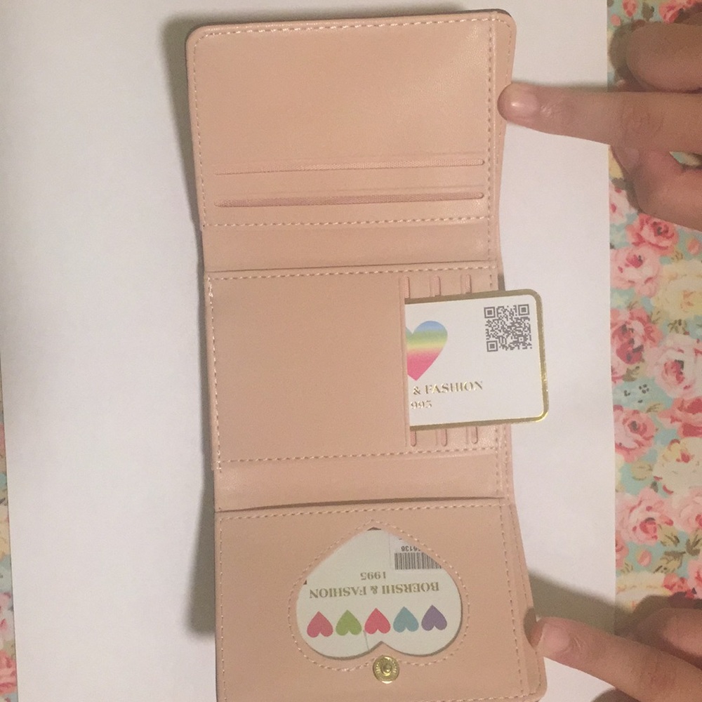 Wallet - Picture 4 of 8